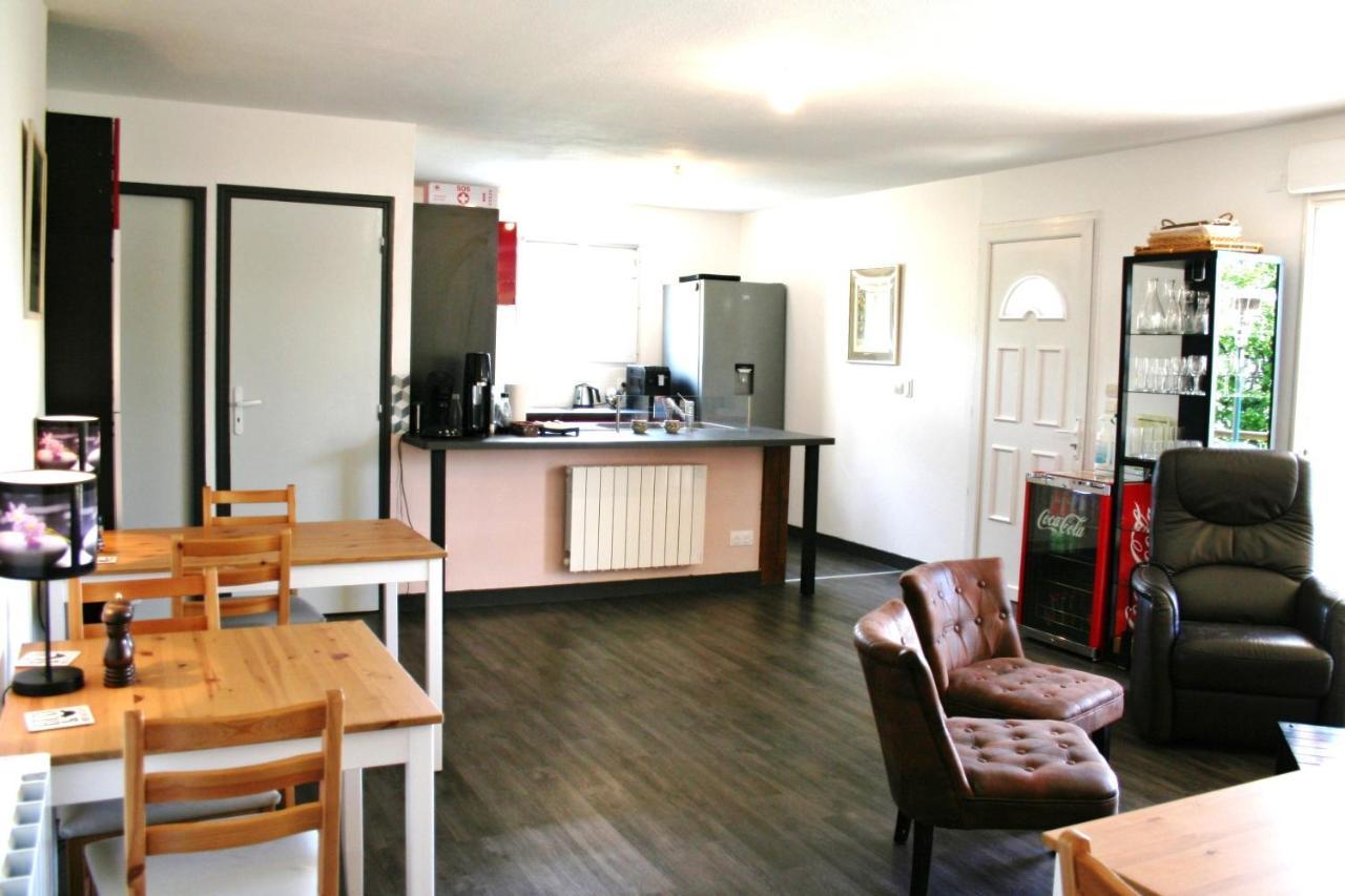 Bonabri Vacances - Chambres D'Hotes Chazelles  ภายนอก รูปภาพ