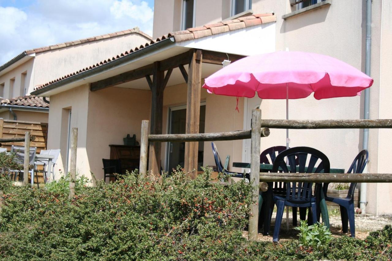 Bonabri Vacances - Chambres D'Hotes Chazelles  ภายนอก รูปภาพ